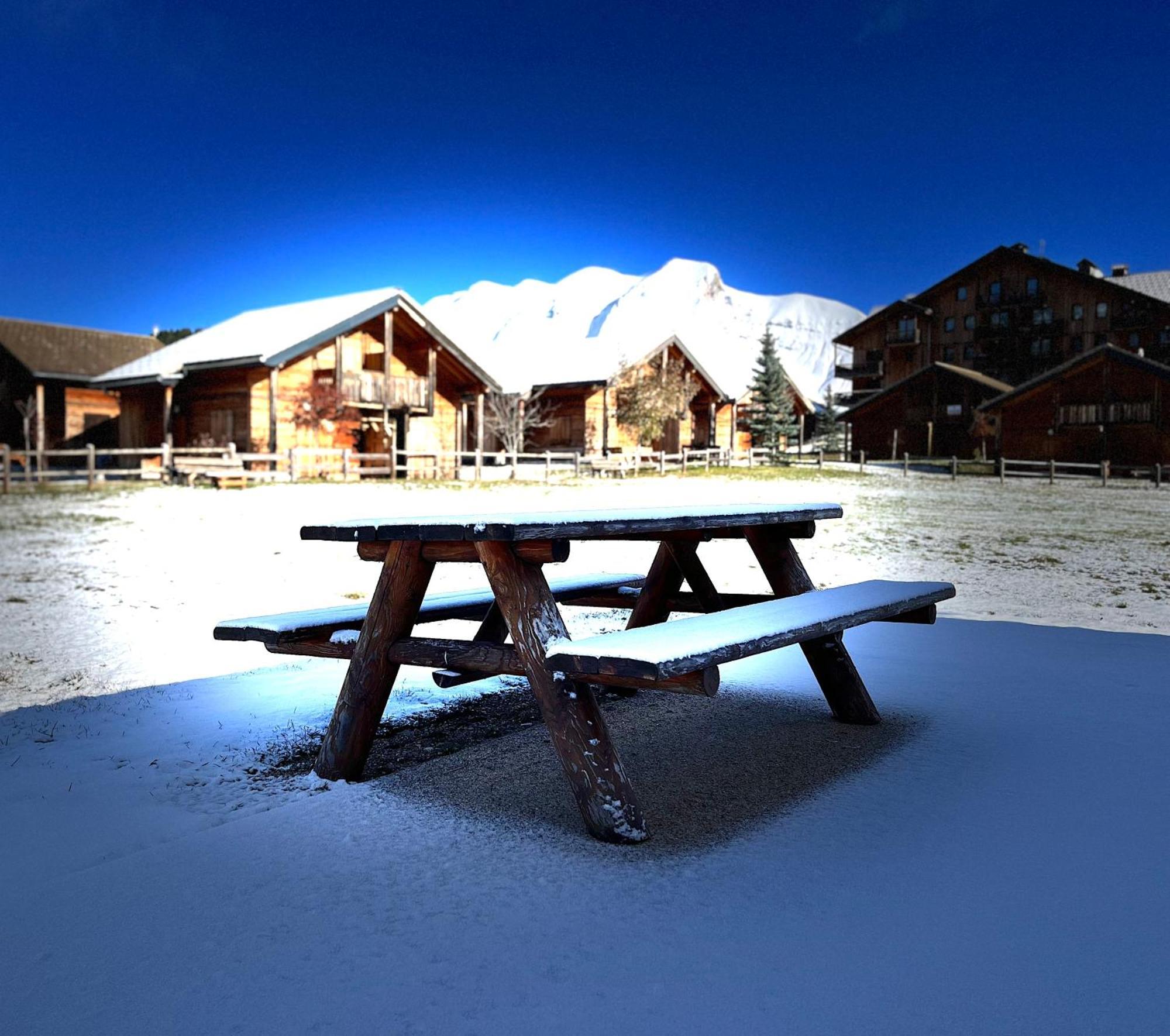 Appartement Chalets Du Super D Le Devoluy Bagian luar foto
